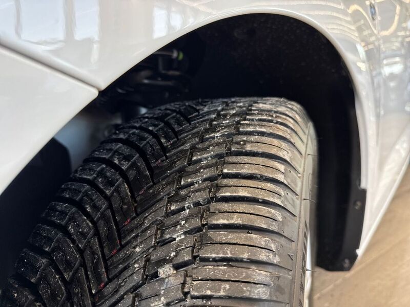 Ford Transit Connect vaihtoauto