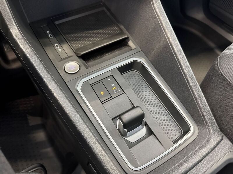 Ford Transit Connect vaihtoauto