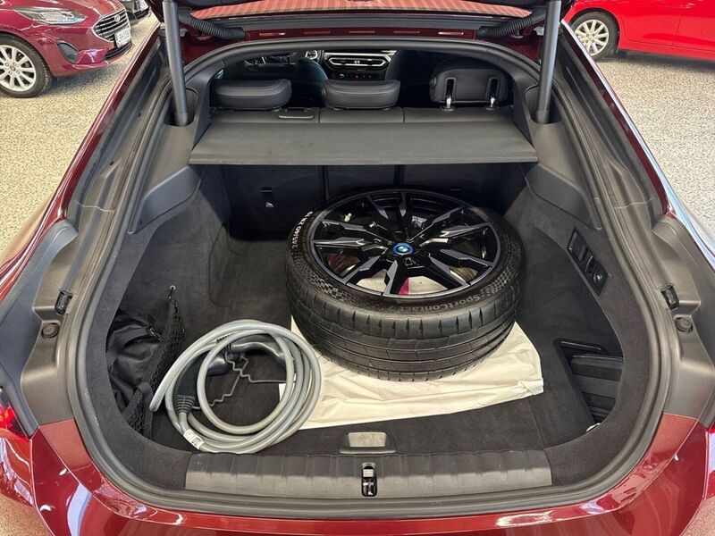 BMW i4 M50 vaihtoauto