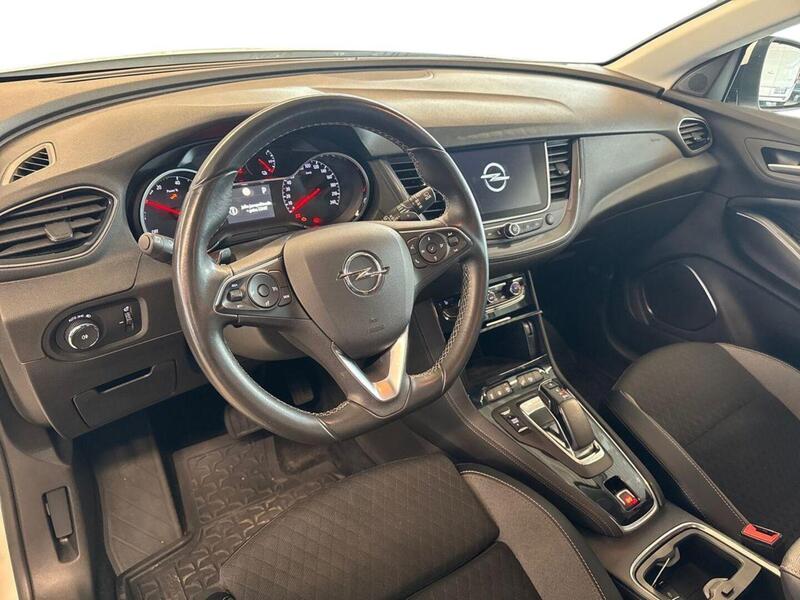 Opel Grandland vaihtoauto