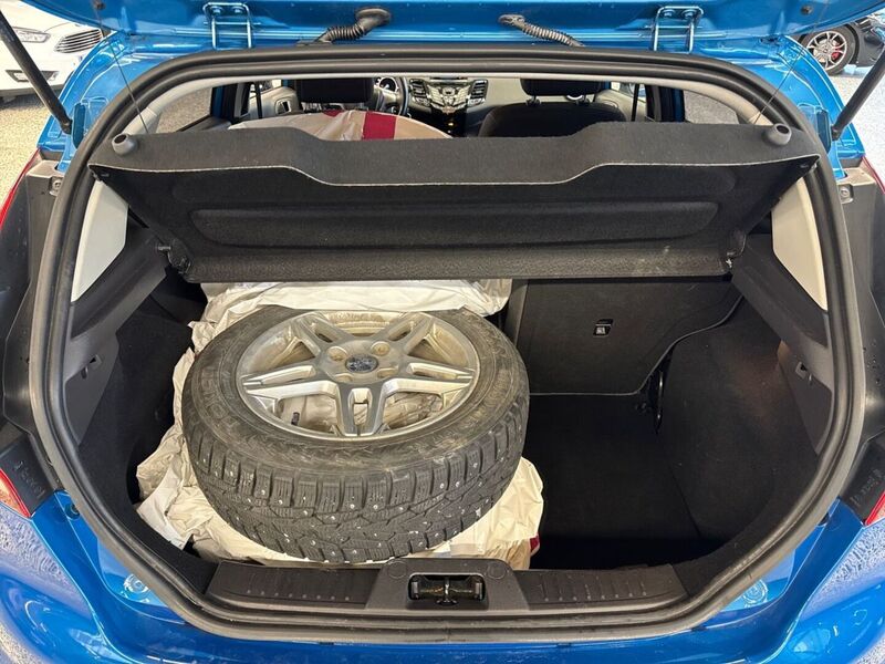 Ford Fiesta vaihtoauto