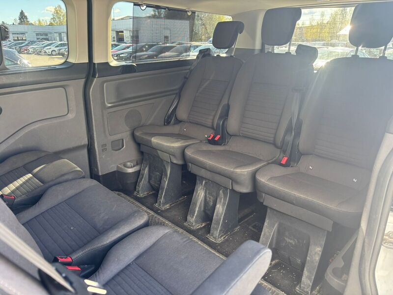 Ford Tourneo Custom vaihtoauto
