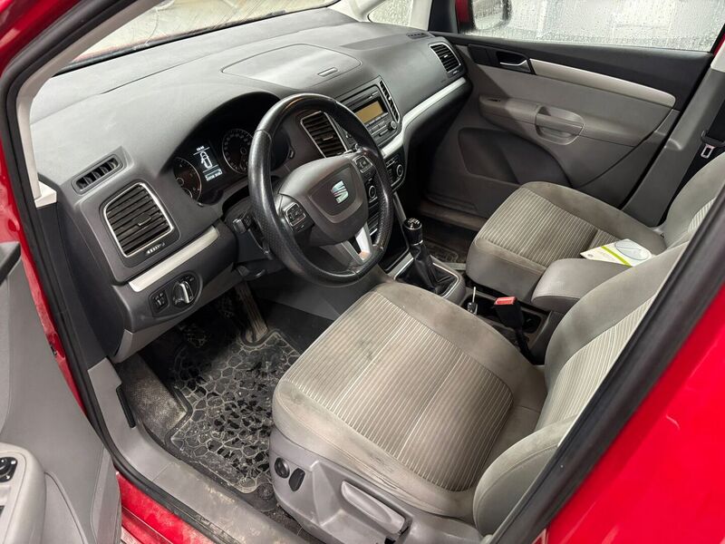 SEAT Alhambra vaihtoauto