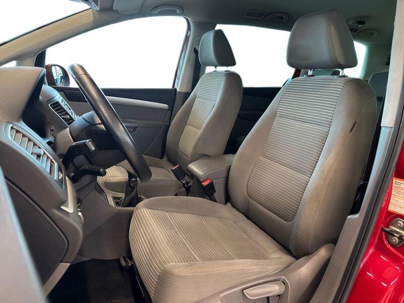 SEAT Alhambra vaihtoauto