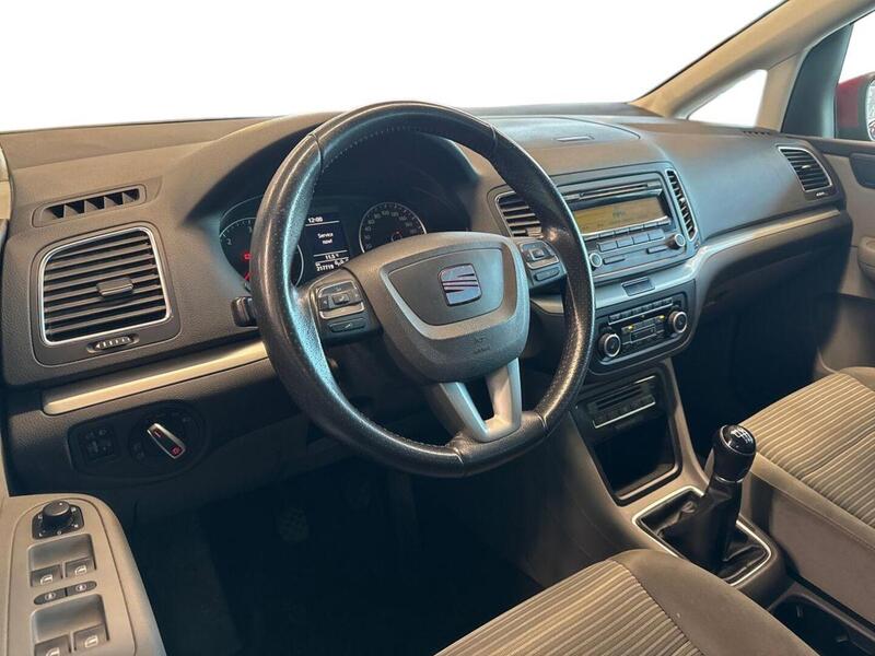 SEAT Alhambra vaihtoauto