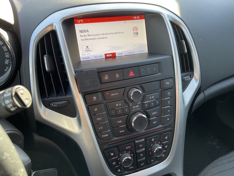 Opel Astra vaihtoauto