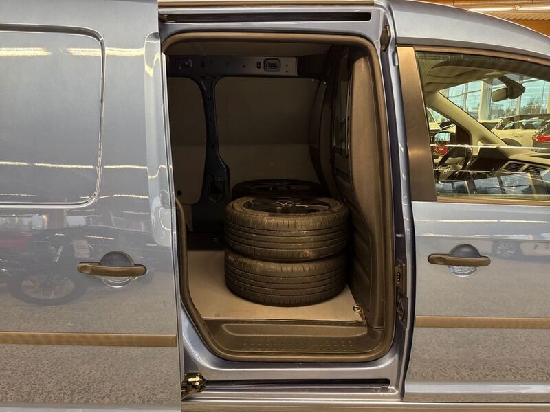 Volkswagen Caddy Maxi vaihtoauto