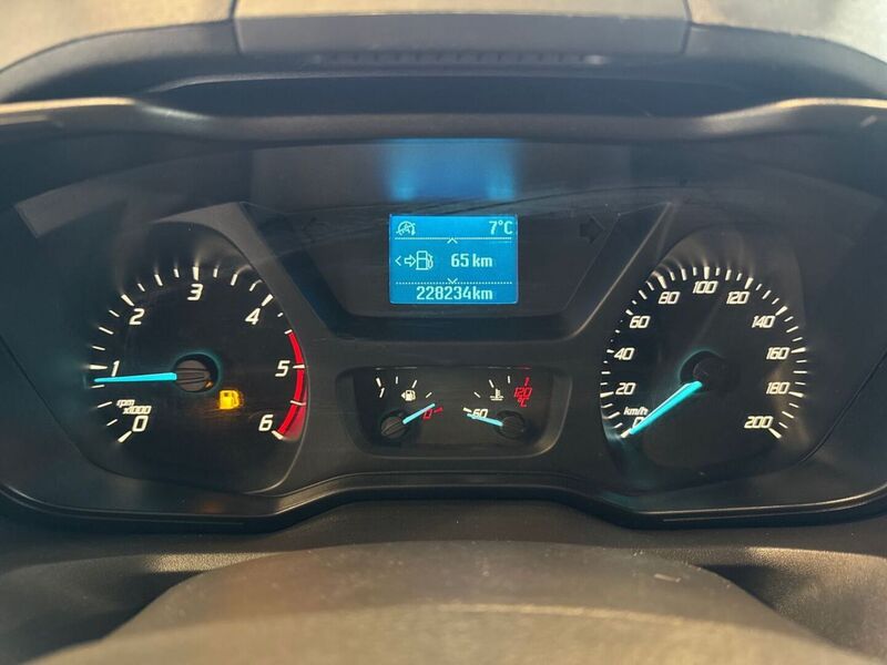 Ford Transit Custom vaihtoauto