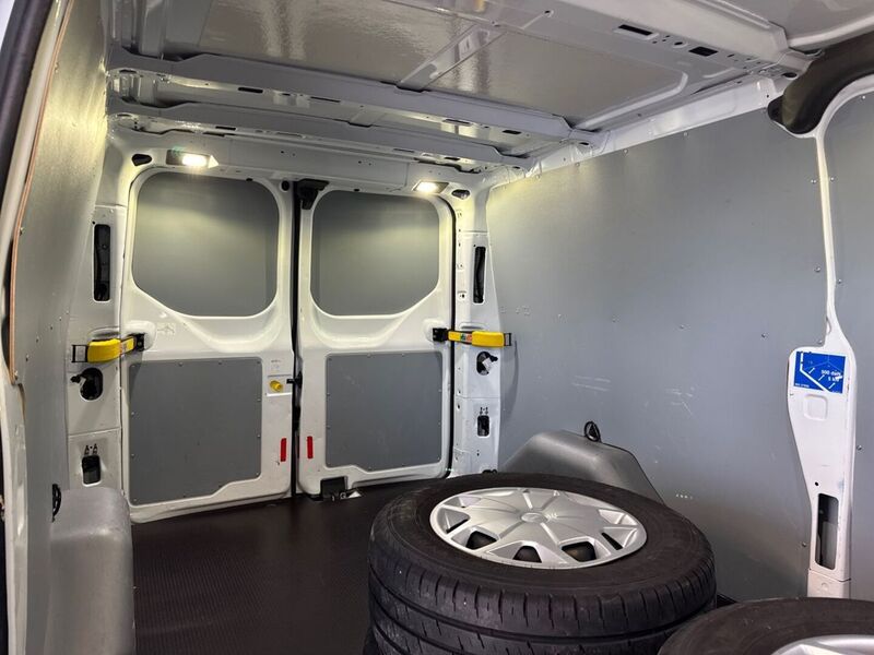 Ford Transit Custom vaihtoauto