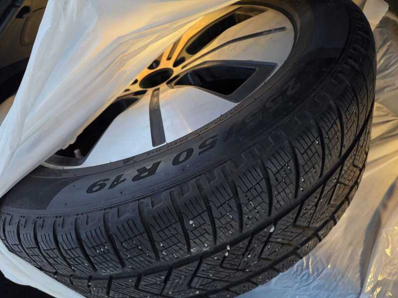 Mercedes-Benz EQC vaihtoauto