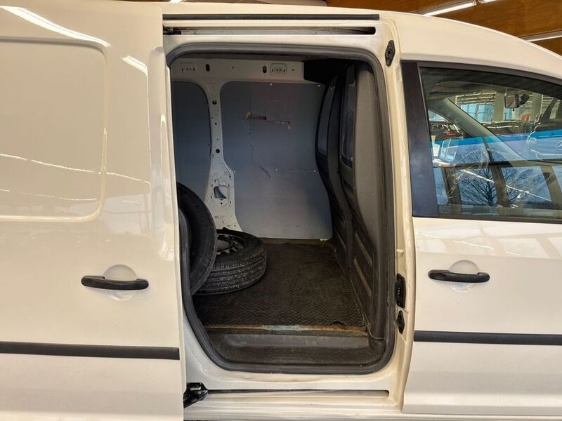 Volkswagen Caddy Maxi vaihtoauto