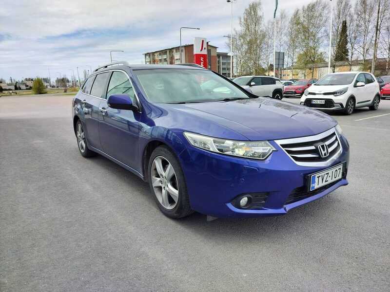Honda Accord vaihtoauto