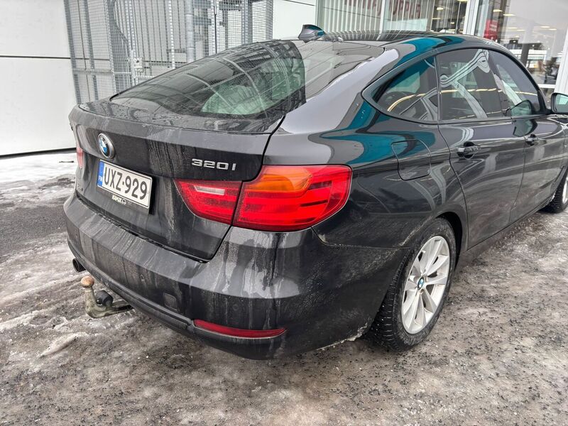 BMW 320 vaihtoauto