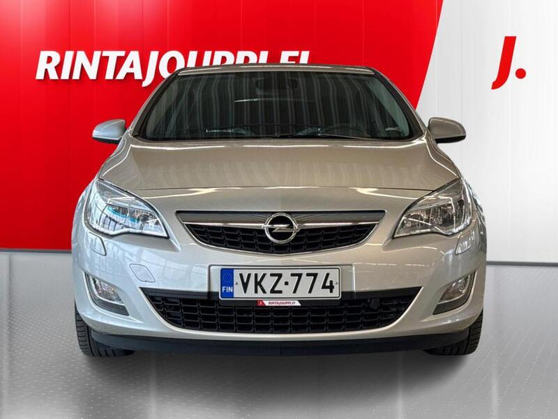 Opel Astra vaihtoauto