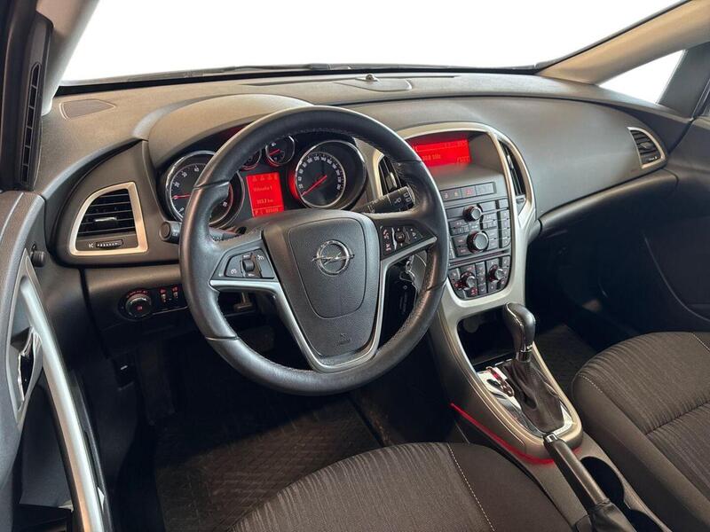 Opel Astra vaihtoauto