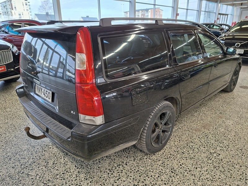 Volvo V70 vaihtoauto
