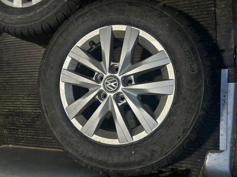 Volkswagen Transporter vaihtoauto