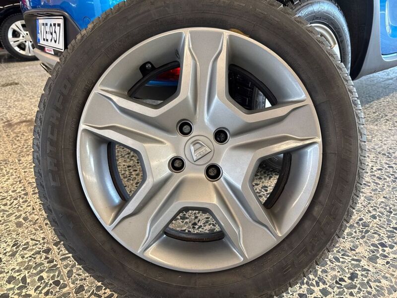 Dacia Sandero vaihtoauto