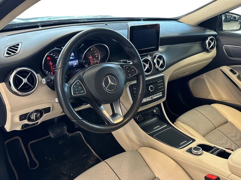 Mercedes-Benz GLA vaihtoauto