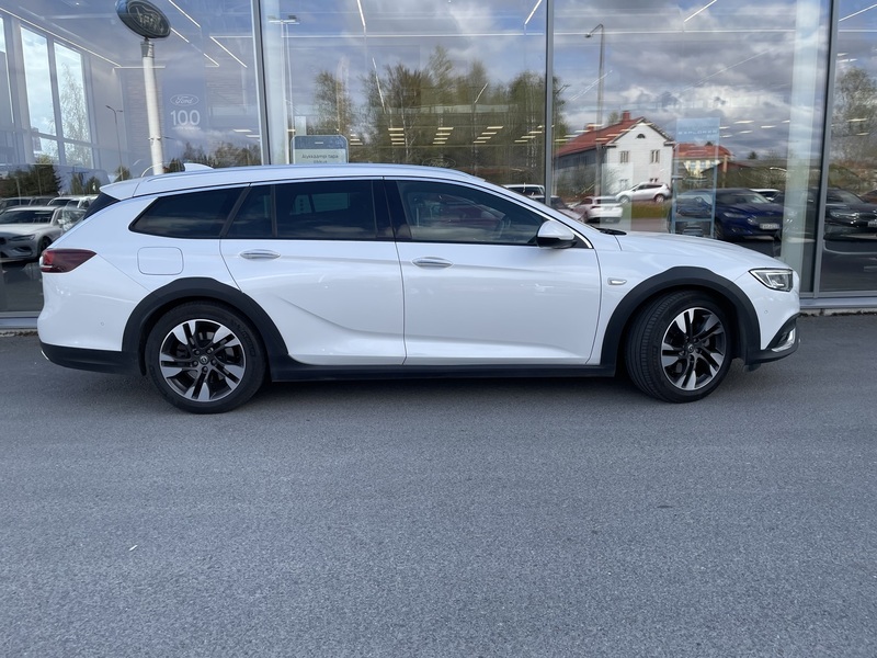 Opel Insignia vaihtoauto