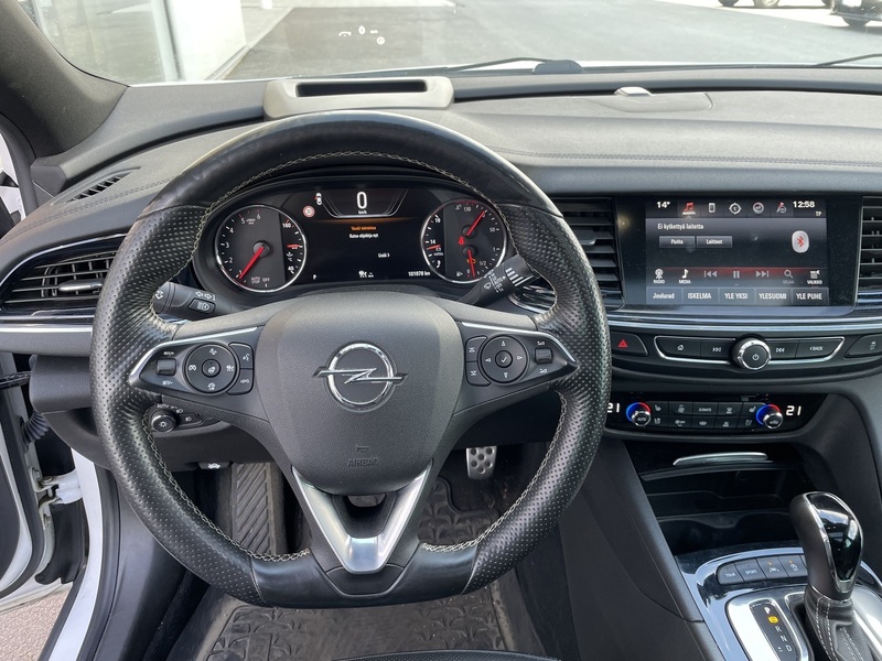 Opel Insignia vaihtoauto