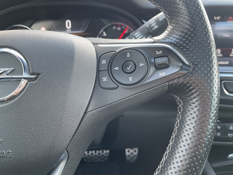 Opel Insignia vaihtoauto