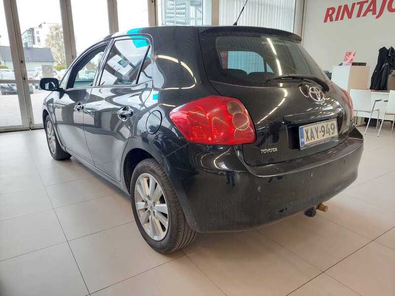 Toyota Auris vaihtoauto