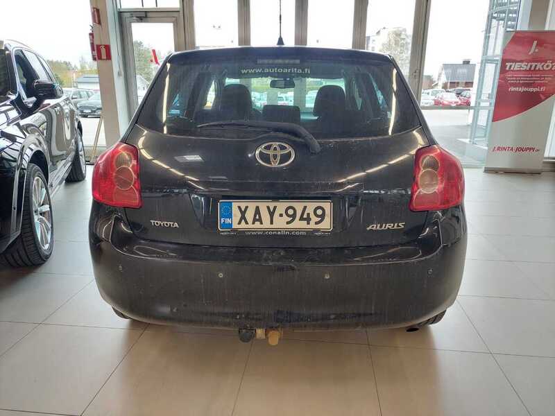 Toyota Auris vaihtoauto