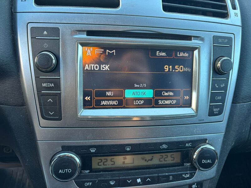 Toyota Avensis vaihtoauto