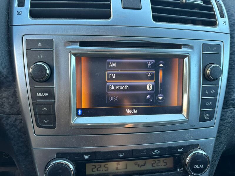 Toyota Avensis vaihtoauto