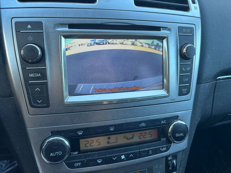 Toyota Avensis vaihtoauto