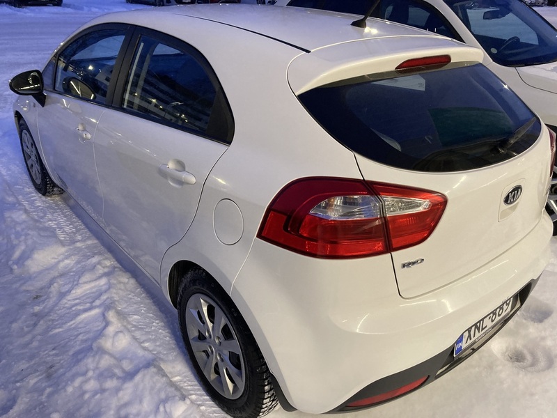 Kia Rio vaihtoauto