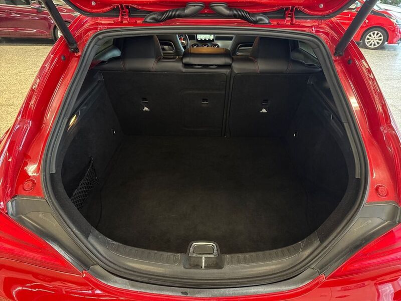 Mercedes-Benz CLA vaihtoauto