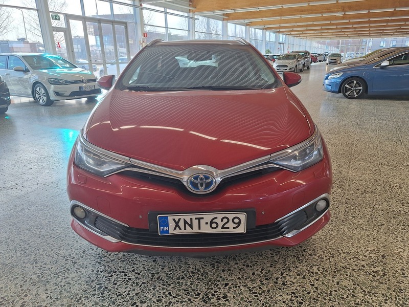 Toyota Auris vaihtoauto