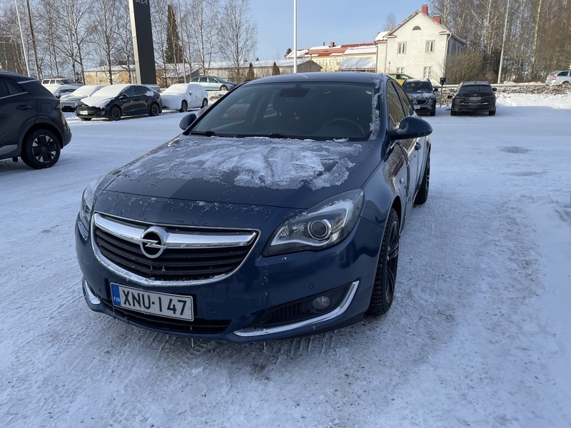 Opel Insignia vaihtoauto