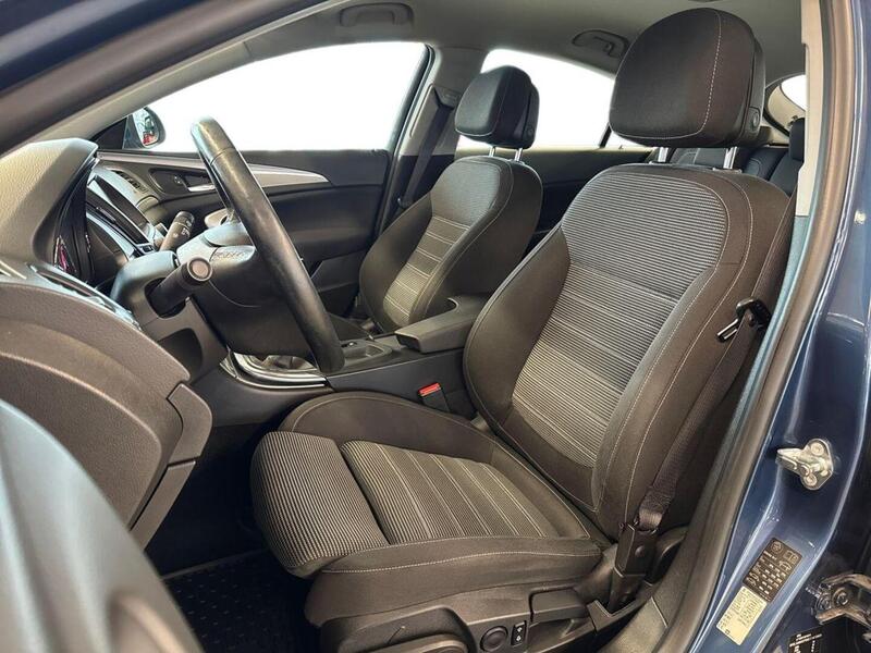 Opel Insignia vaihtoauto