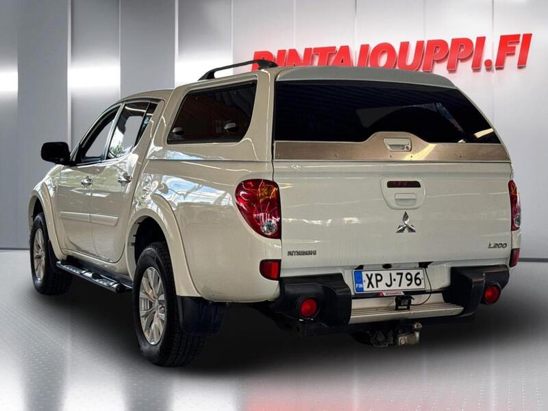 Mitsubishi L200 vaihtoauto