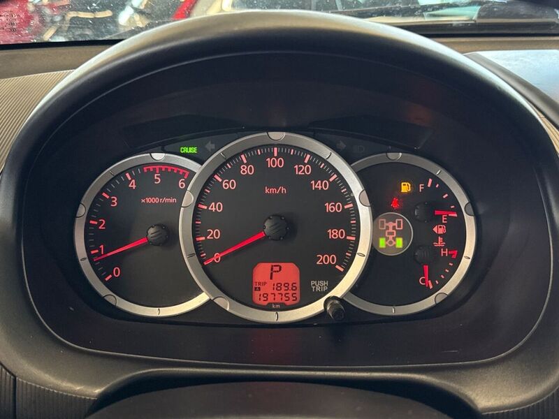 Mitsubishi L200 vaihtoauto