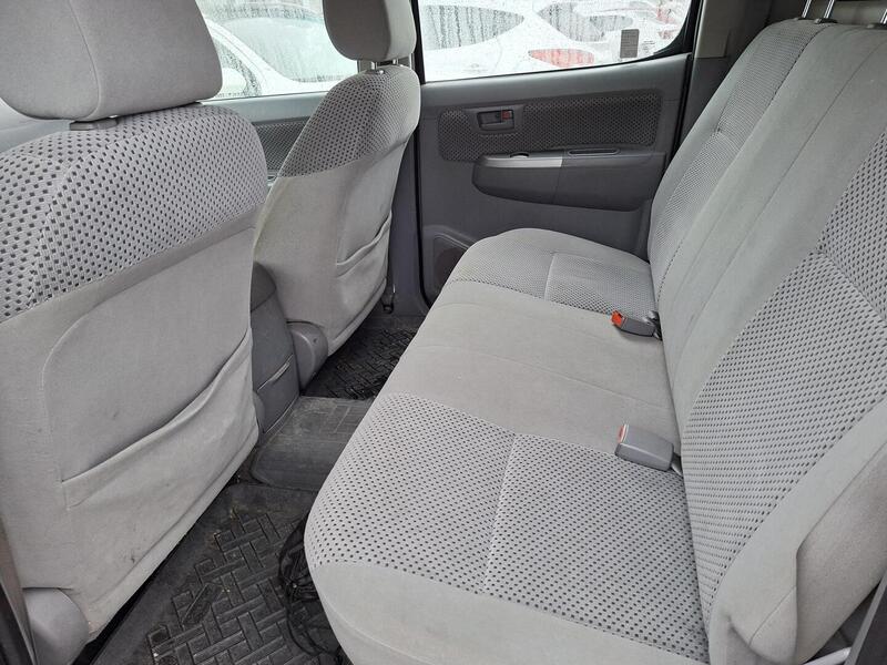 Toyota Hilux vaihtoauto