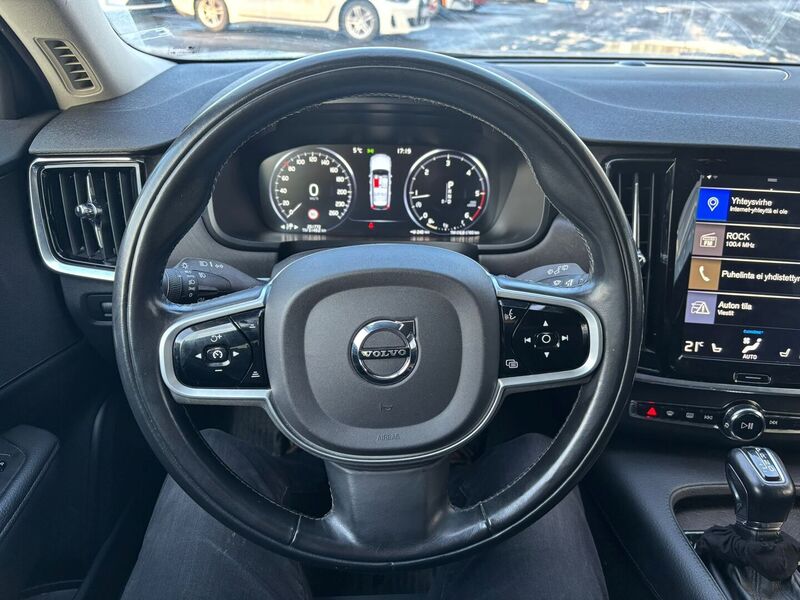 Volvo V90 Cross Country vaihtoauto