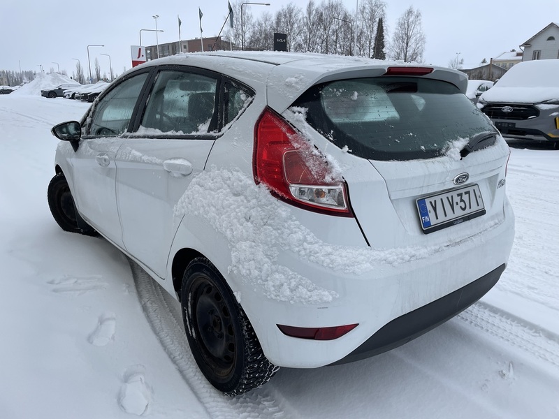 Ford Fiesta vaihtoauto