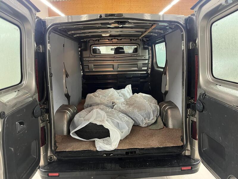 Opel Vivaro vaihtoauto