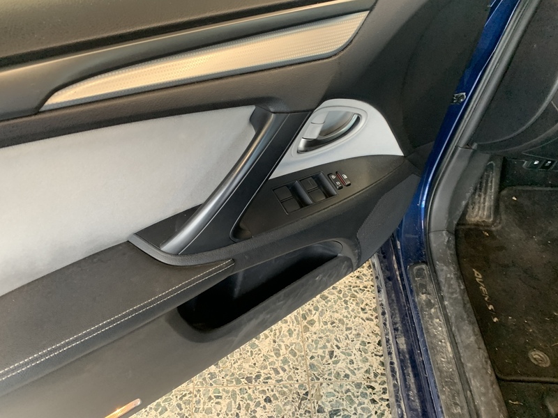 Toyota Avensis vaihtoauto