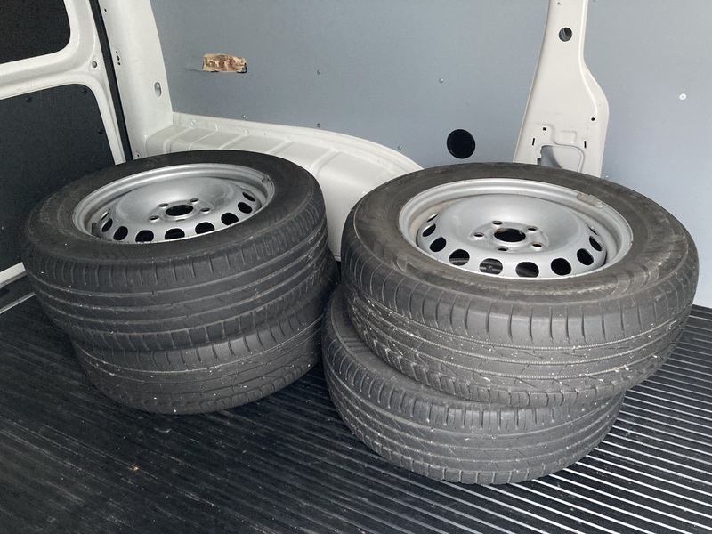 Volkswagen Caddy Maxi vaihtoauto