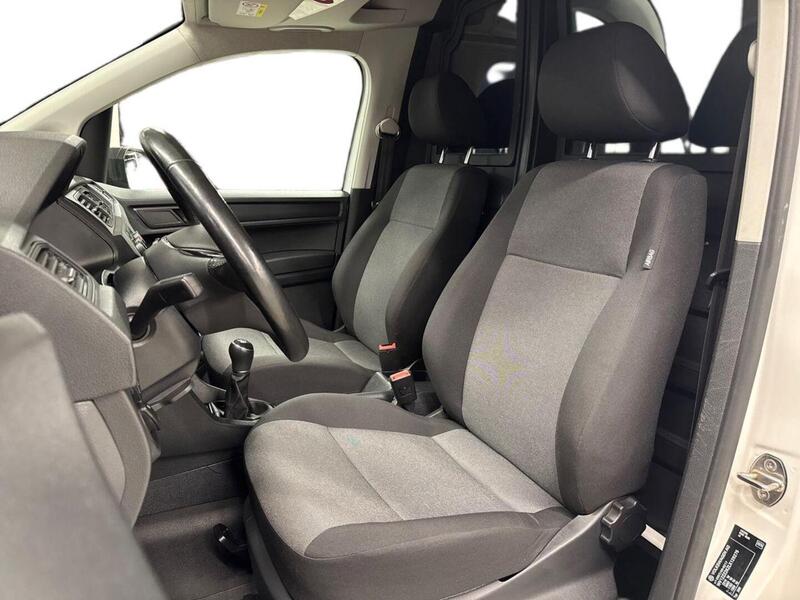 Volkswagen Caddy Maxi vaihtoauto