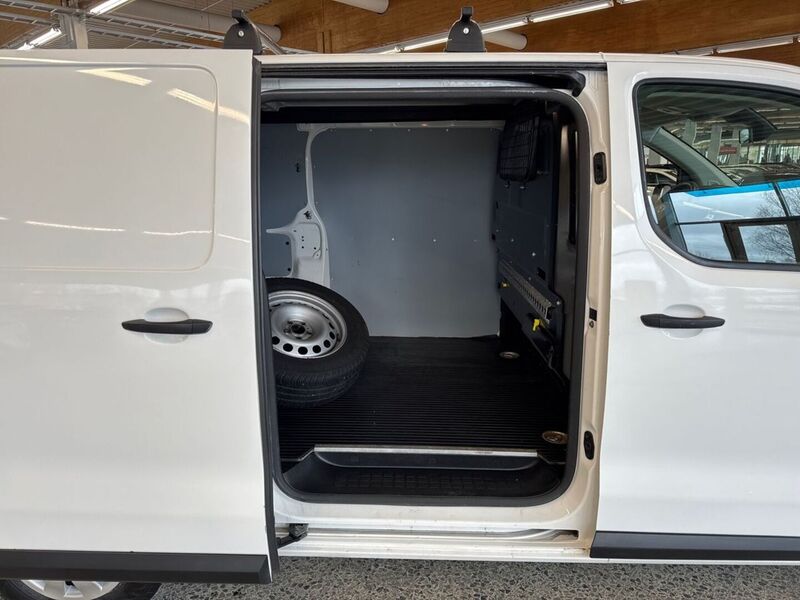 Toyota Proace vaihtoauto