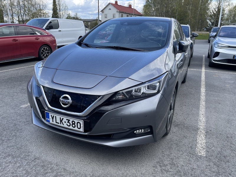 Nissan Leaf vaihtoauto
