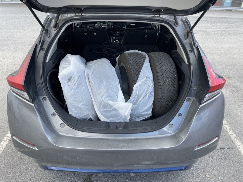 Nissan Leaf vaihtoauto