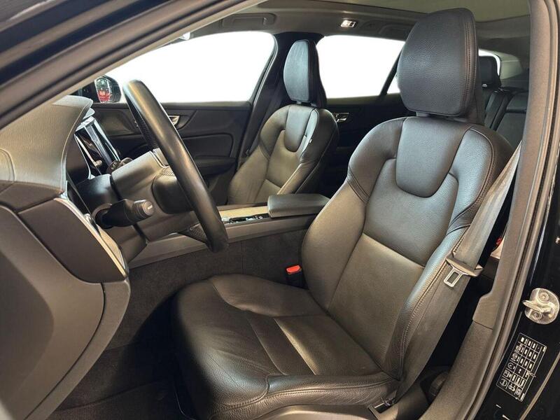 Volvo V60 Cross Country vaihtoauto