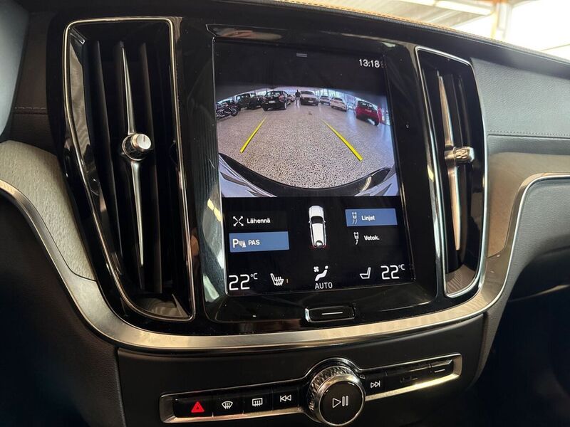 Volvo V60 Cross Country vaihtoauto